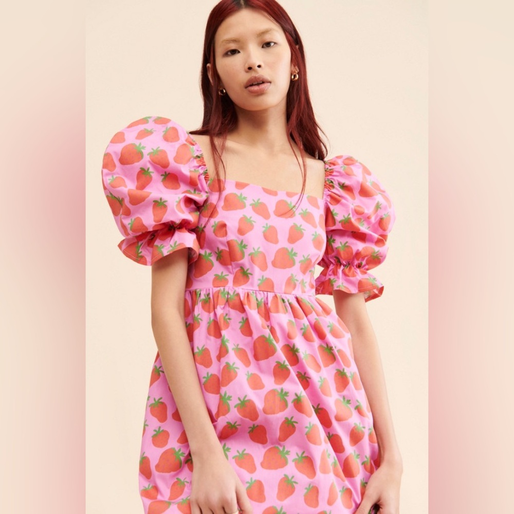 Sophie Strawberry Midi Dress